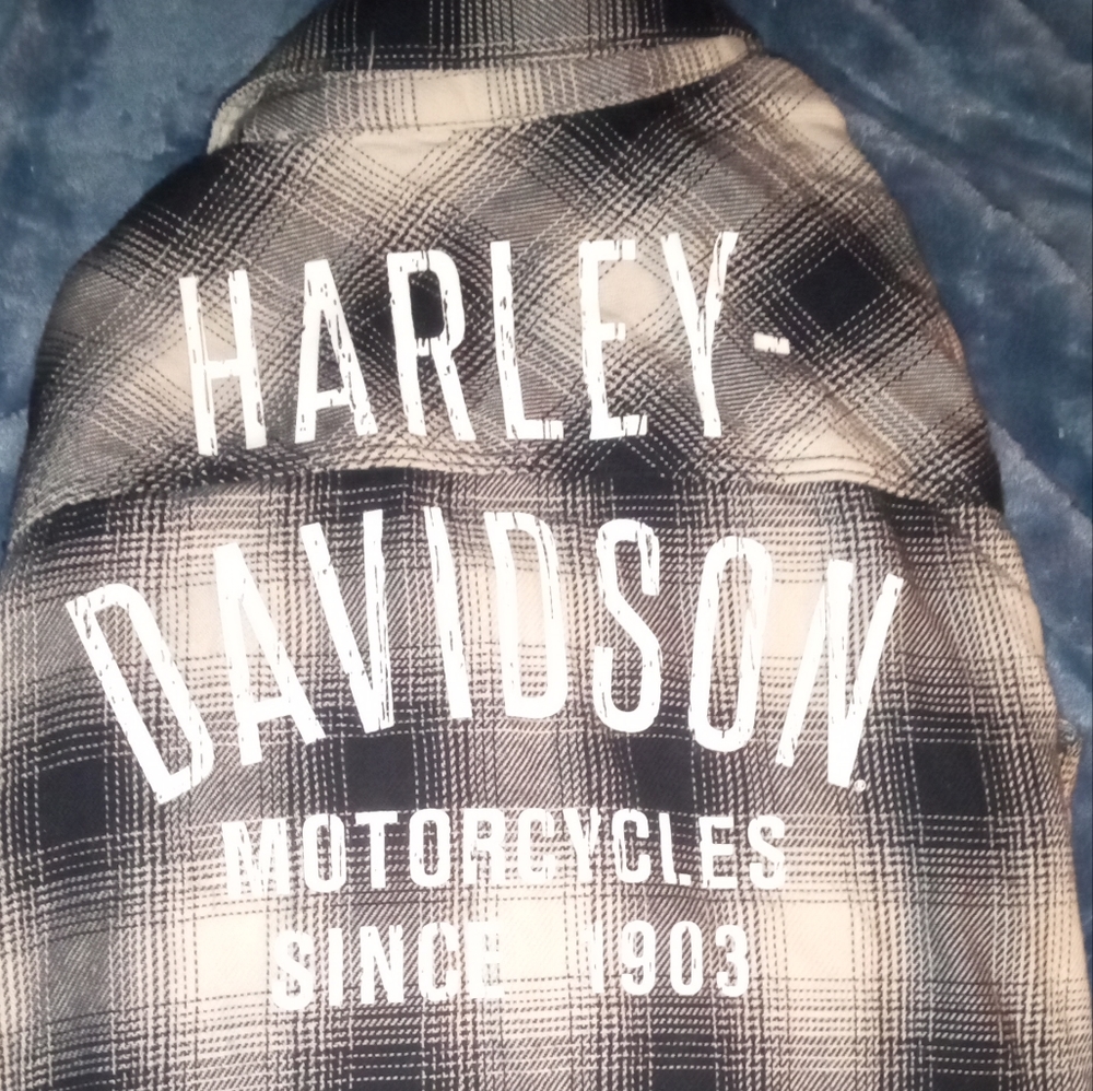 Harley-Davidson Women's Crackle Print Graphic Plaid Shirt